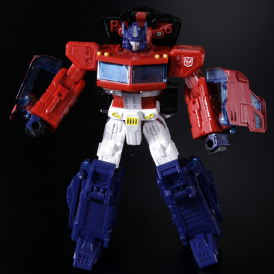 Optimus Prime e-hobby Exclusive | Transformers Cloud