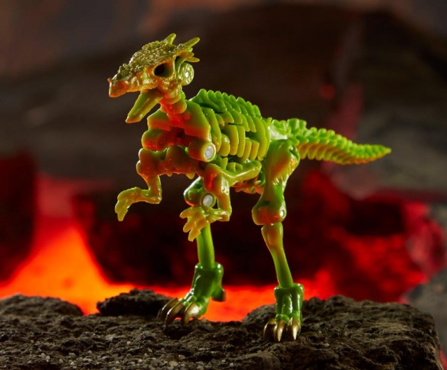 WFC-K22 Dracodon Core Class | Transformers Generations War for Cybertron Kingdom Chapter