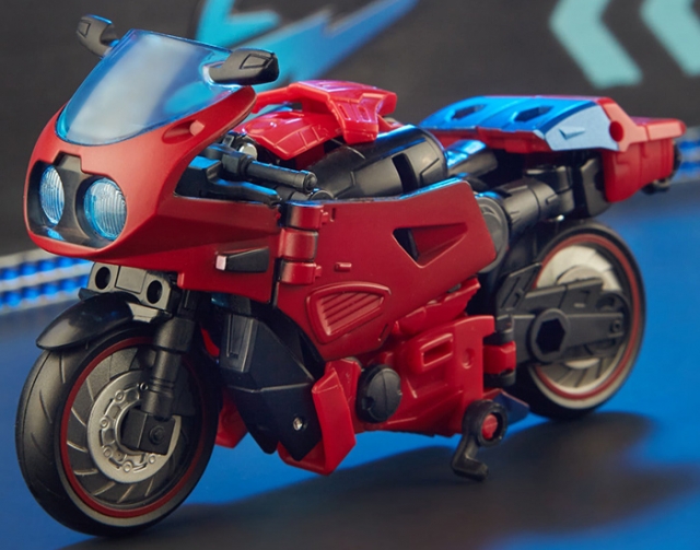 Road Rocket Deluxe Class | Transformers Legacy | Velocitron Speedia 500 Collection