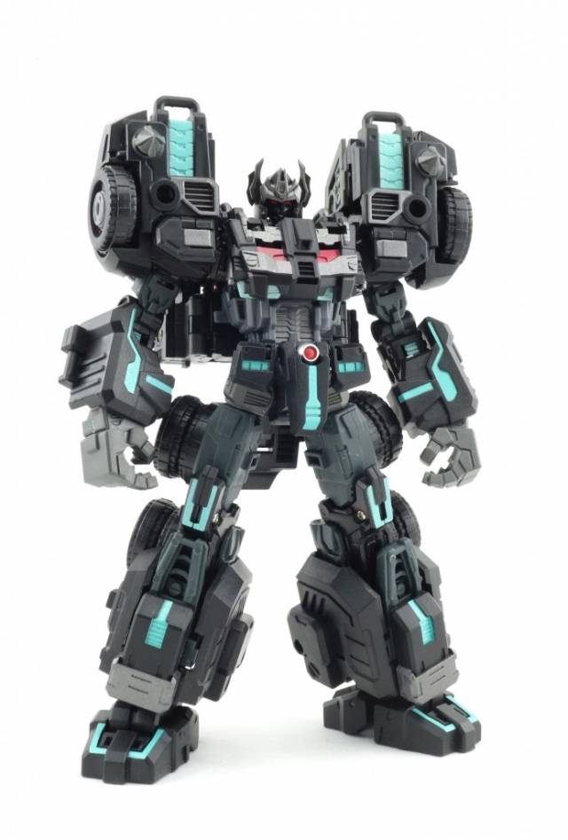 MT-04 Nemesis Limited Edition | MakeToys | Battle Tanker