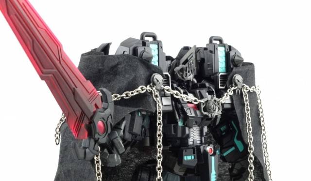 MT-04 Nemesis Limited Edition | MakeToys | Battle Tanker