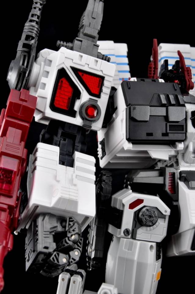 Citizen Set 01 and Trench Covers | MakeToys | City Bot