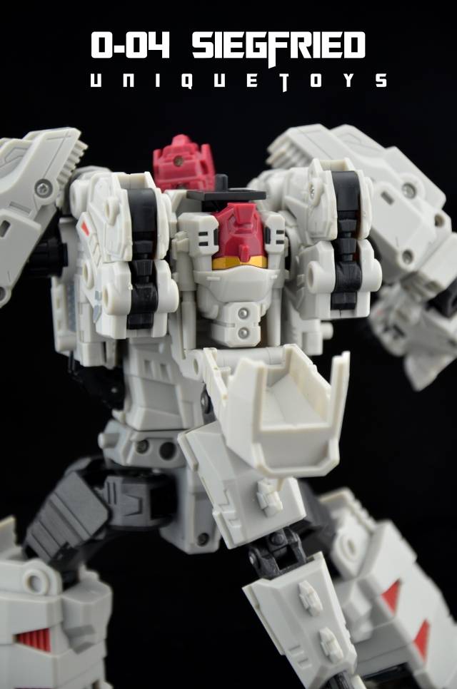 O-04 Siegfried | Unique Toys | Ordin