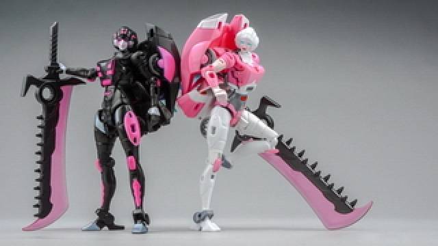 Iron Lady Upgrade Kit for Generations Arcee and Chromia | Studio Beelzeboss