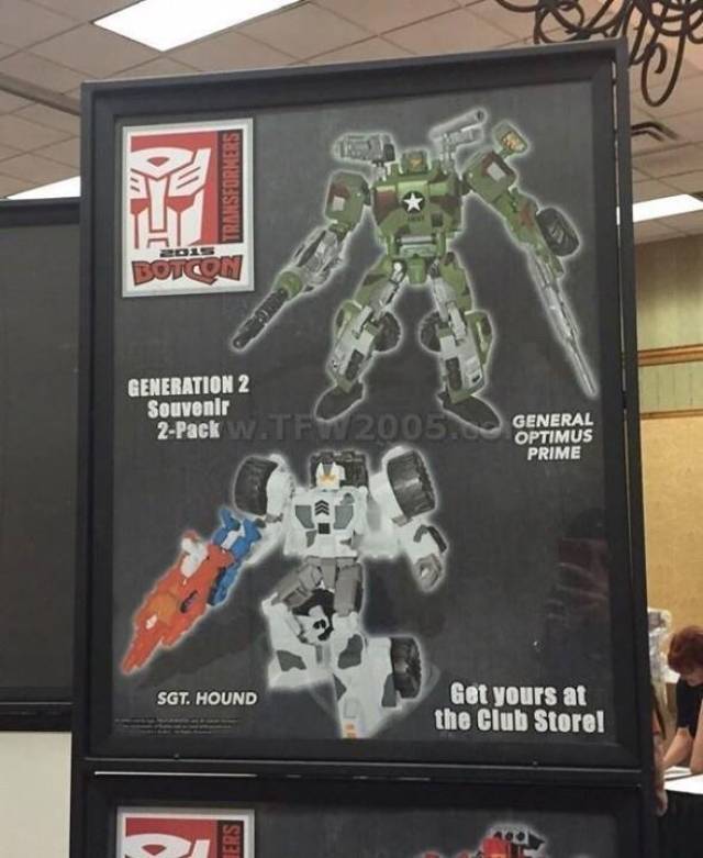 General Optimus Prime and sergeant Hount Botcon Exclusive | Transformers Convention Botcon 2015