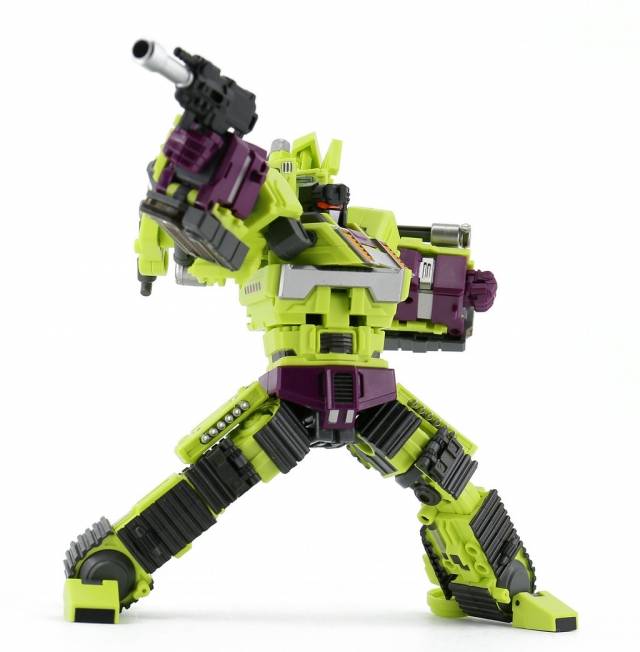 GT-01D Bulldozer | Generation Toy Gravity Builder