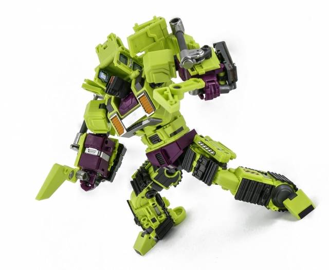 GT-01D Bulldozer | Generation Toy Gravity Builder