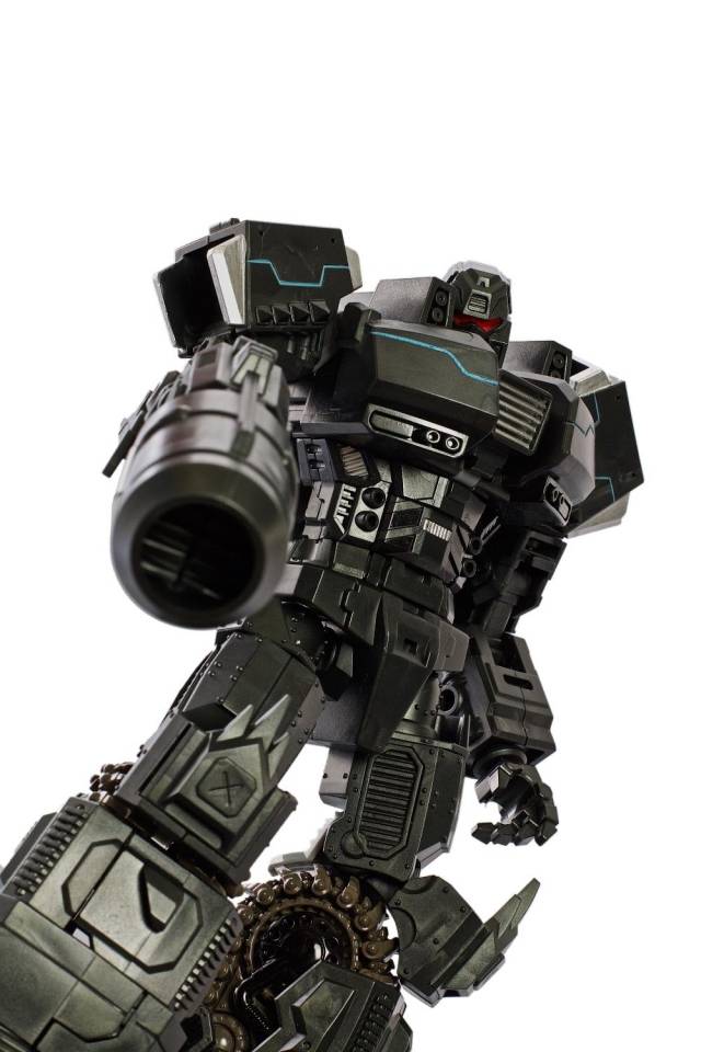 R-14 Commotus | Mastermind Creations | Reformatted