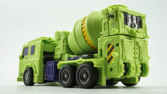 TW-C06 Concrete | Toyworld Constructor Combiner