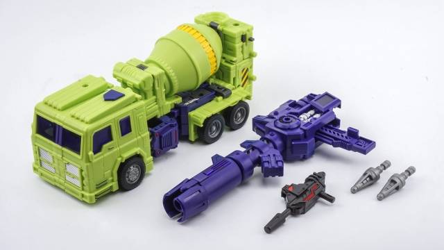 TW-C06 Concrete | Toyworld Constructor Combiner