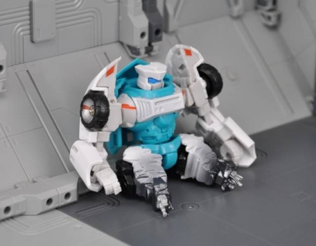 MM-02 Rear End and Hurricane Upgrade Kit | MakeToys | Manga Mech