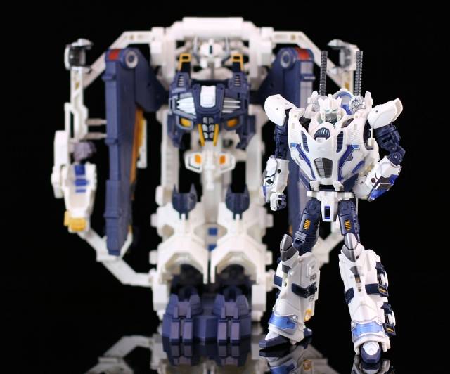 R-11 Seraphicus Prominon Power Cradle | Mastermind Creations | Reformatted