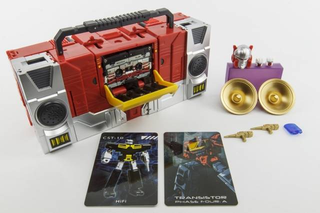 Transistor Pure Red Version and HiFi | KFC Toys