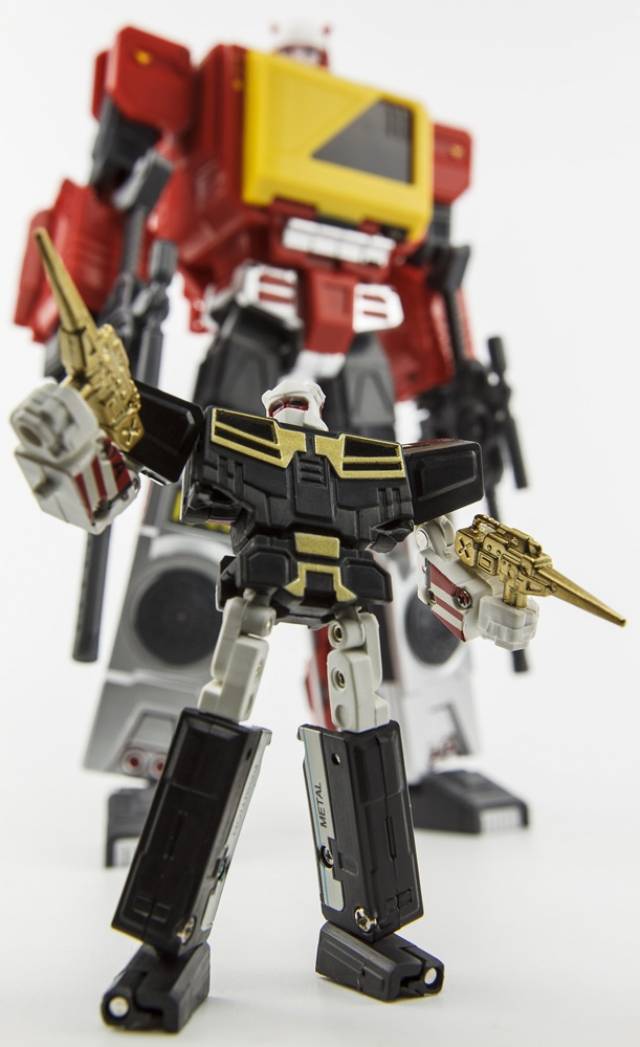 Transistor Pure Red Version and HiFi | KFC Toys
