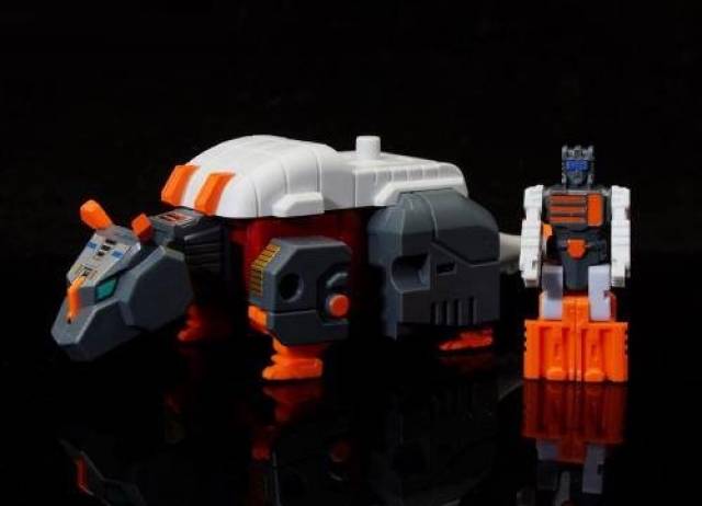 Tailclub | Fansproject Retro Future Glacialord