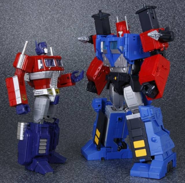 MP-31 Delta Magnus Diaclone Version | Transformers Masterpiece