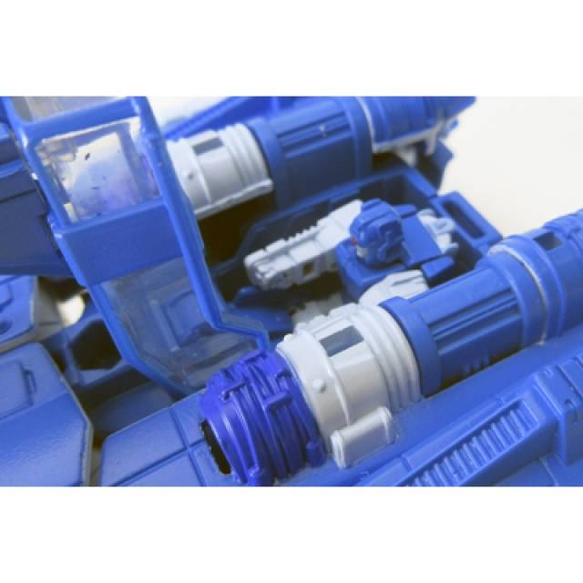 LG26 Scourge | Japanese Transformers Legends