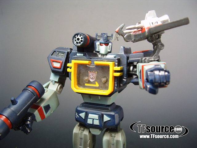 Soundwave and Laserbeak Limited Edition Statue | Transformers G1 Generation One Palisades