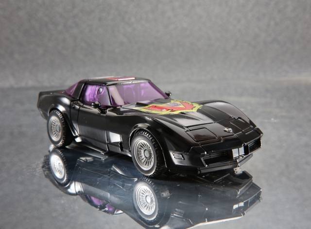 MP-25L Loudpedal Black Tracks | Transformers Masterpiece