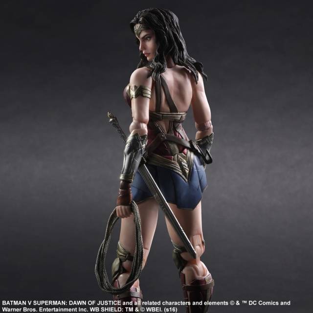 Wonder Woman Play Arts Kai I Batman V Superman: Dawn Of Justice I Square Enix