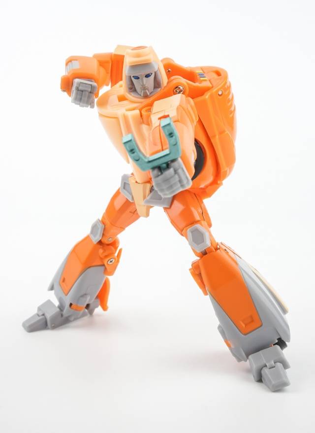 MM-4+ Ollie Reissue | X-Transbots