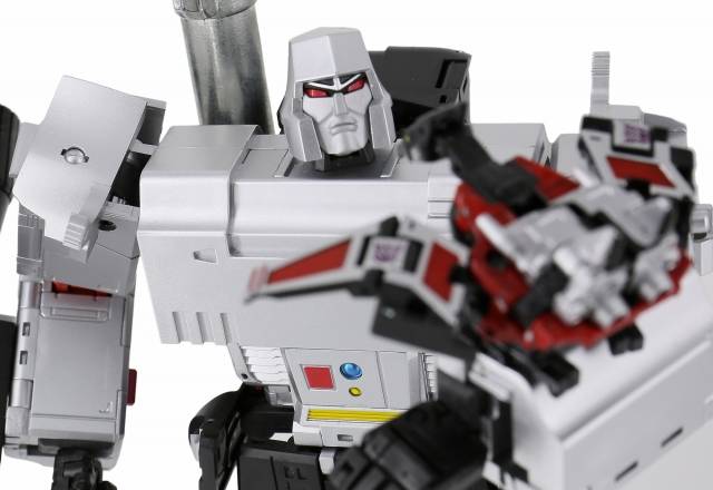 D09 Mightron Supreme Leader | DX9 Toys