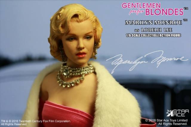 Star Ace - Gentlemen Prefer Blondes - Marilyn Monroe Pink Dress