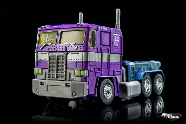 Shattered Glass Optimus Prime | Transformers Masterpiece