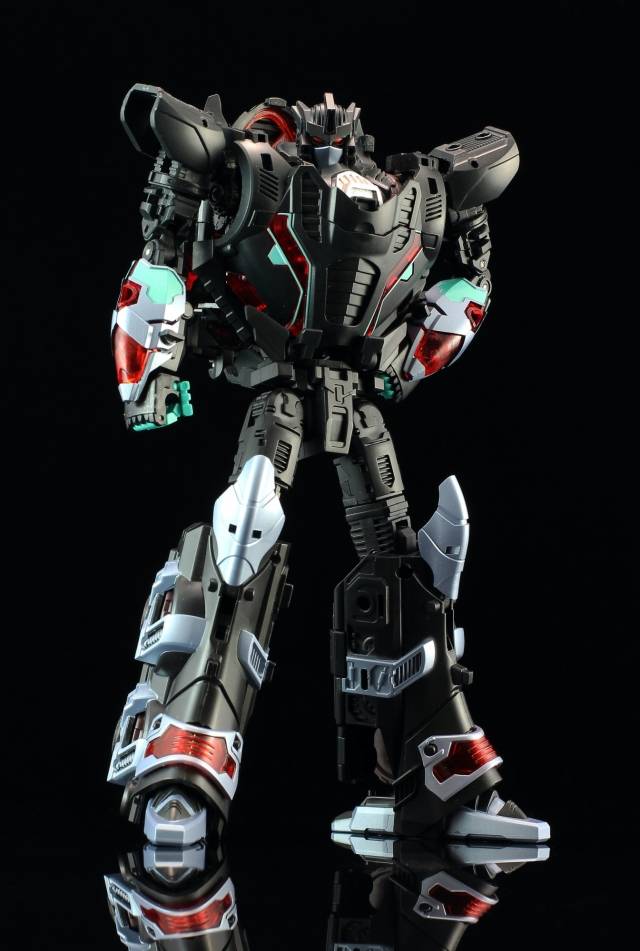 R-11D Demonicus Prominon Core Robot and Power Cradle Set | Mastermind Creations | Reformatted