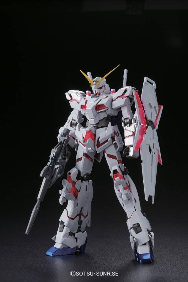 MG Unicorn Gundam Red/Green Frame Titanium Finish - MS Gundam Unicorn RE:0096