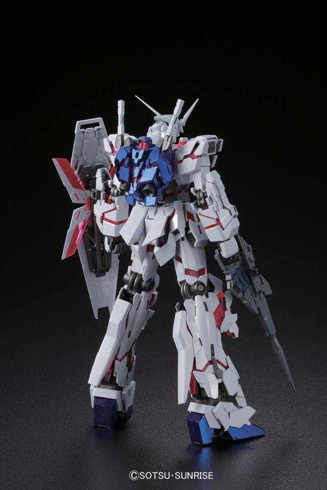 MG Unicorn Gundam Red/Green Frame Titanium Finish - MS Gundam Unicorn RE:0096