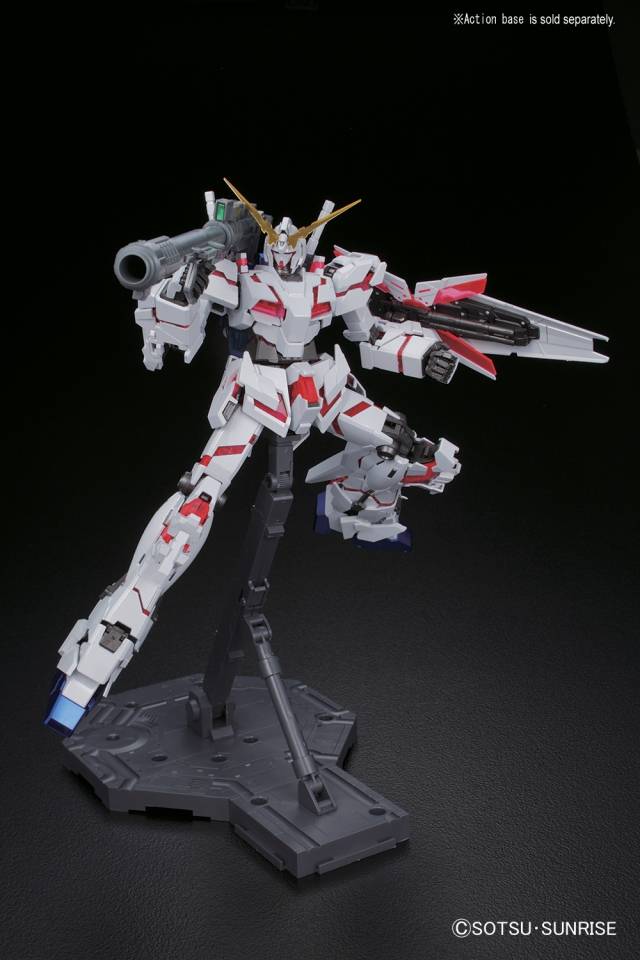 MG Unicorn Gundam Red/Green Frame Titanium Finish - MS Gundam Unicorn RE:0096