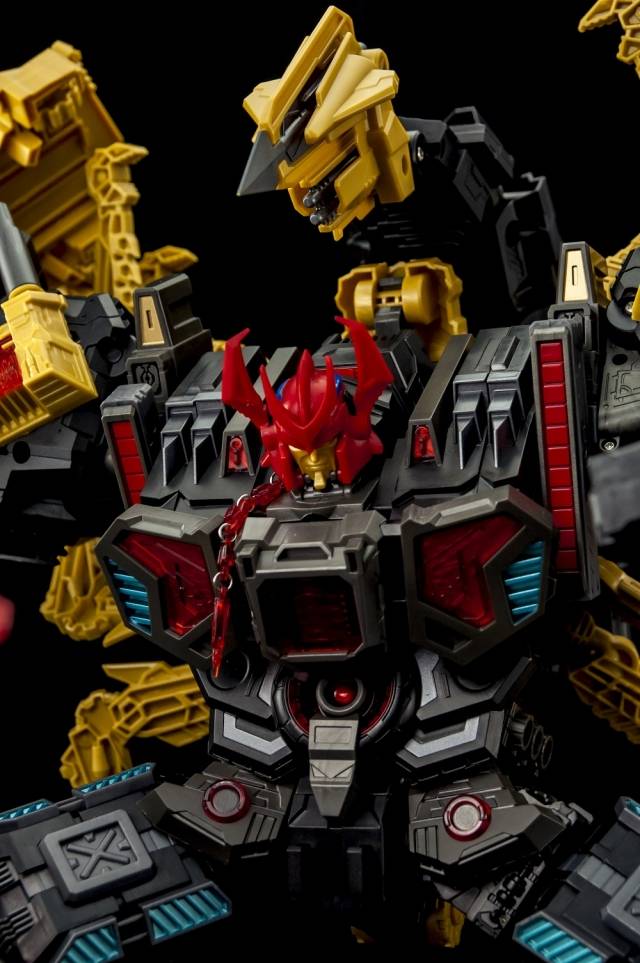 MCB03P Devil Stinger | MakeToys | City Bot