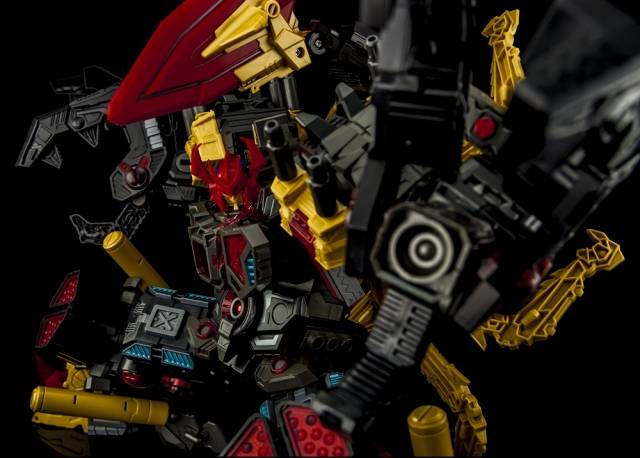 MCB03P Devil Stinger | MakeToys | City Bot