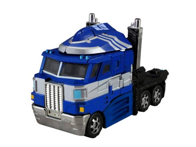 Magna Convoy e-hobby Exclusive | Transformers Legends