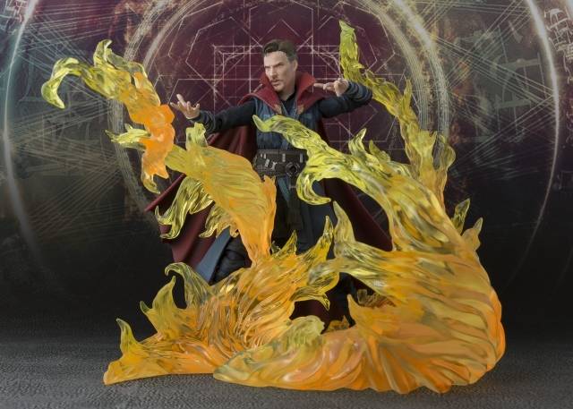 Doctor Strange and Burning Flame Set S.H. Figuarts | Bandai Tamashii Nations | Marvel