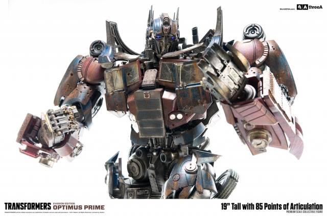 Optimus Prime Evasion Version Collectible Figure Premium Scale Collectible Figure | Transformers Transformers: Age Of Extinction | threezero