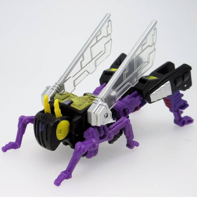 LG47 Kickback with Clouder | Japanese Transformers Legends