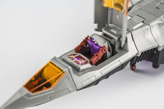 Kingzilla and Komodus EAVI Metal  Phase 10A | KFC Toys