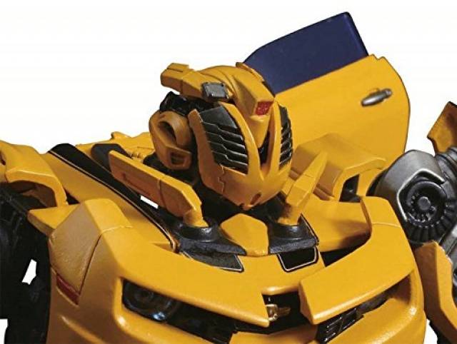 MPM-3 Bumblebee | Transformers Masterpiece Movie Series