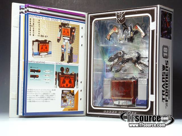 #18 Soundblaster Transformers G1 | the Transformers Collection Book Style Reissue