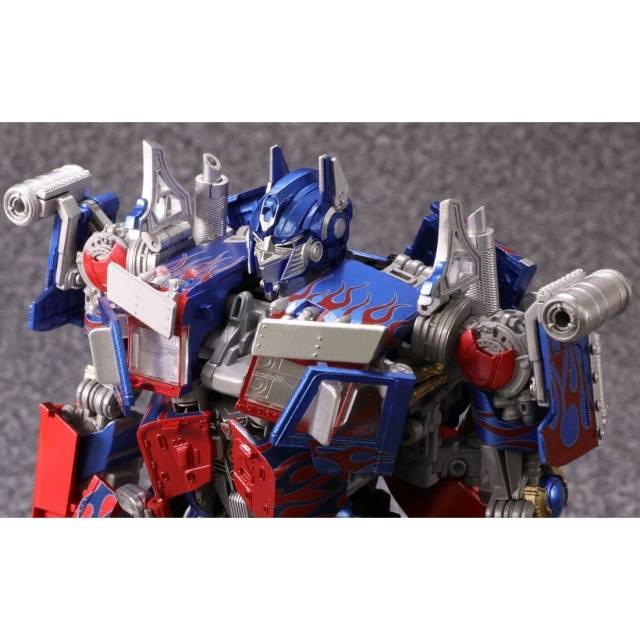 MPM-4 Optimus Prime | Transformers Masterpiece Movie Series