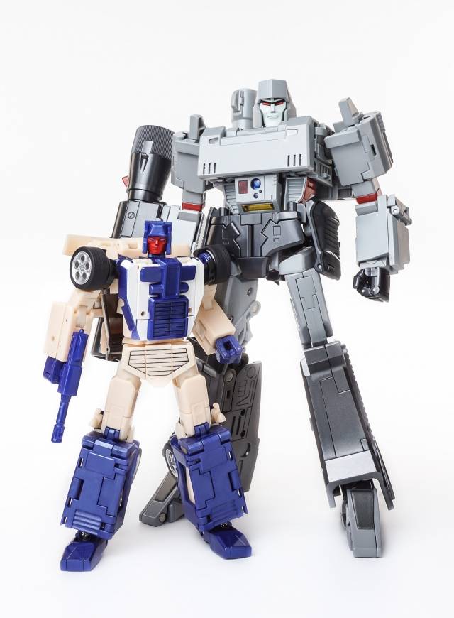 MX-13 Crackup | X-Transbots MasterX Monolith Combiner Berserkars