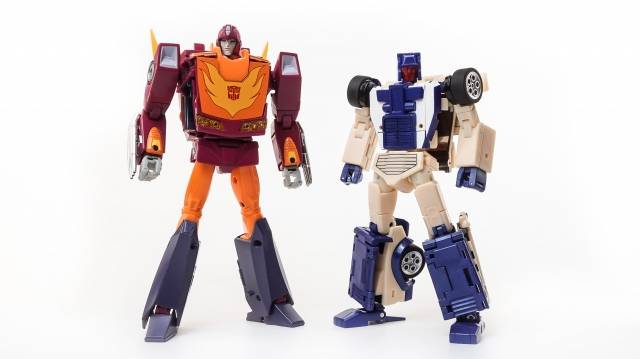 MX-13 Crackup | X-Transbots MasterX Monolith Combiner Berserkars