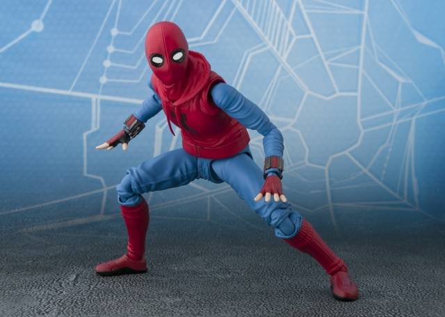 Spider-Man Homemade Suit Version and Tamashii Option Act Wall S.H. Figuarts | Bandai Tamashii Nations | Marvel