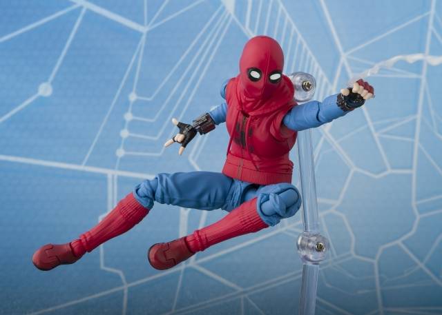 Spider-Man Homemade Suit Version and Tamashii Option Act Wall S.H. Figuarts | Bandai Tamashii Nations | Marvel