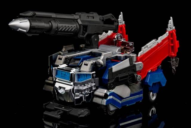 MTCD-03 Thunder Manus and Divine Suit | MakeToys | Cross Dimension