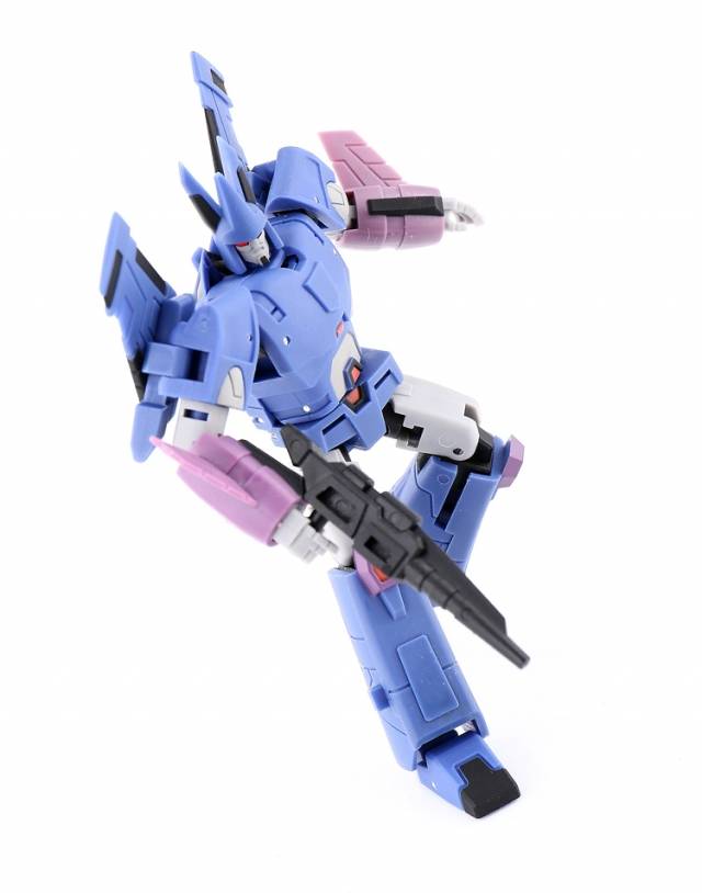 MS-B06 Space Skimming | Magic Square