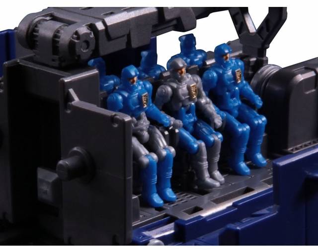 DA-19 Big Powered GV Land Battle Cruiser | Diaclone Reboot