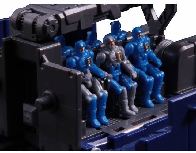 DA-19 Big Powered GV Land Battle Cruiser | Diaclone Reboot
